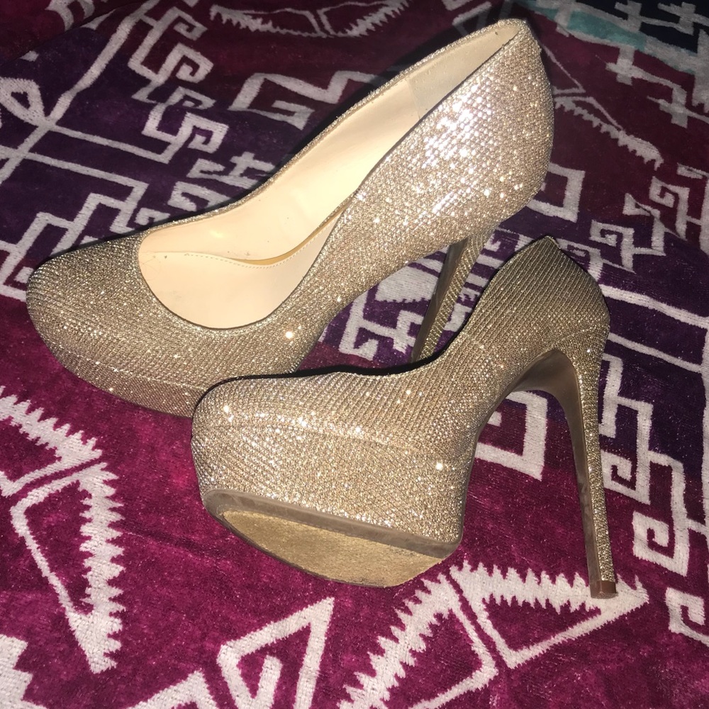 gold sparkly heels